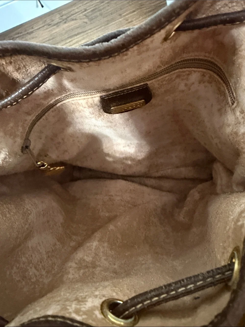Authentic  GUCCI Brown & Cream GG Supreme Monogram Drawstring Shoulder Bag Purse - Picture 10 of 13